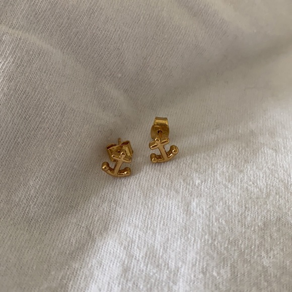 Assortment of earring(must take all) - Picture 5 of 7